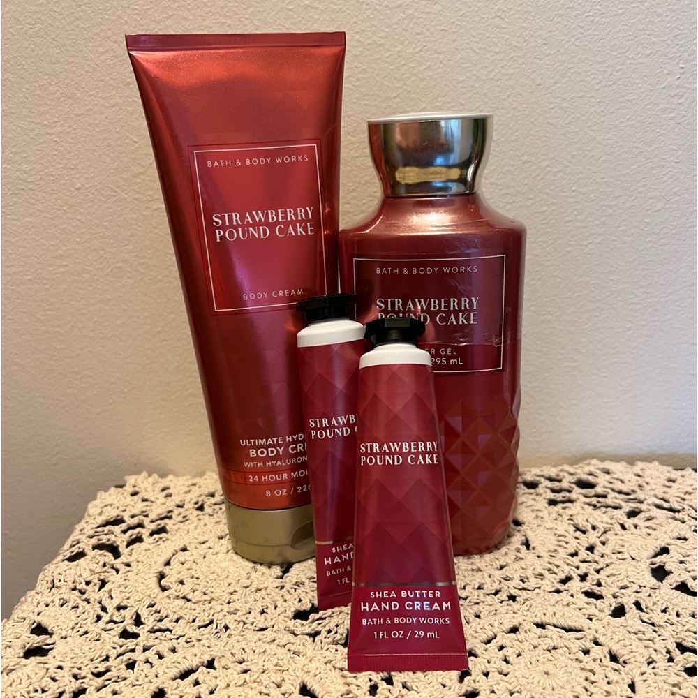 B & BW Strawberry Poundcake